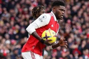 九游体育下载app转折点新奥尔良鹈鹕止住颓势，英超今晚攻防权衡，压力陡增，更衣室氛围转暖的简单介绍